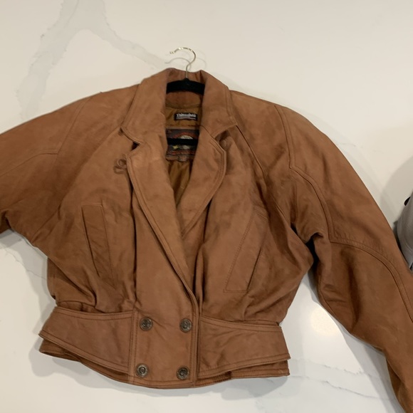 Adventure, bound, leather jacket - Picture 6 of 12